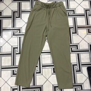 Lululemon Athletica Light Green Stretch High-Rise Pant 7/8 Length Size 6